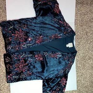 A Pictures Worth Embellished Velvet Kimono Sz L